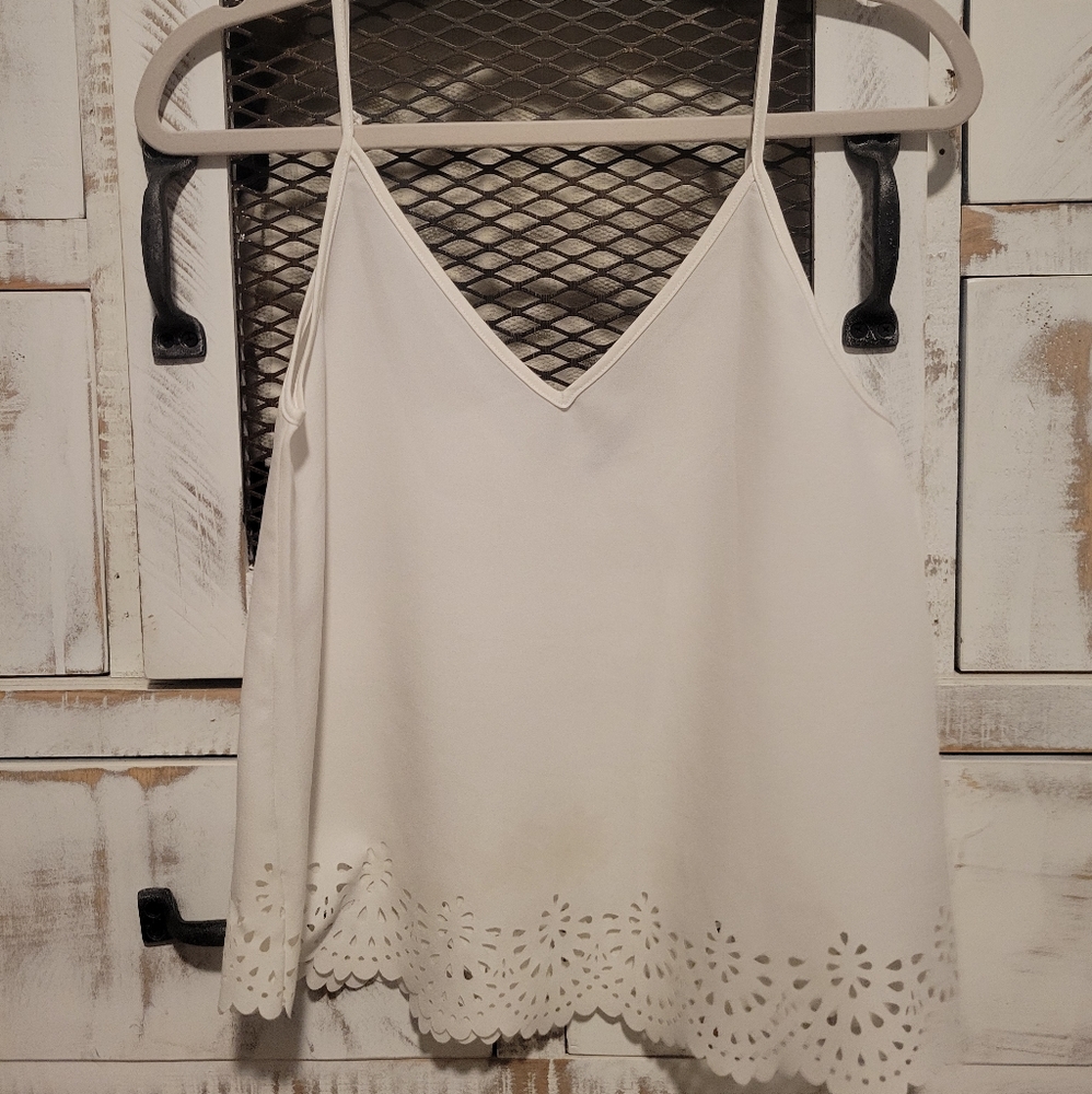 Scalloped edge tank top